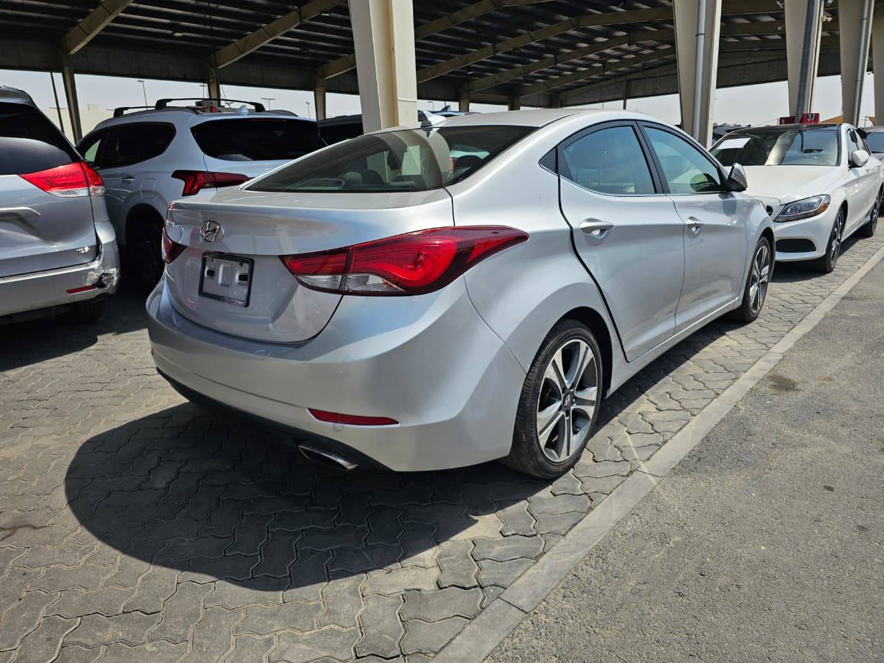 2016 HYUNDAI ELANTRA — 188632 Miles — Lot 521389 — Souq - Marhaba Auctions Used Cars - Image 4