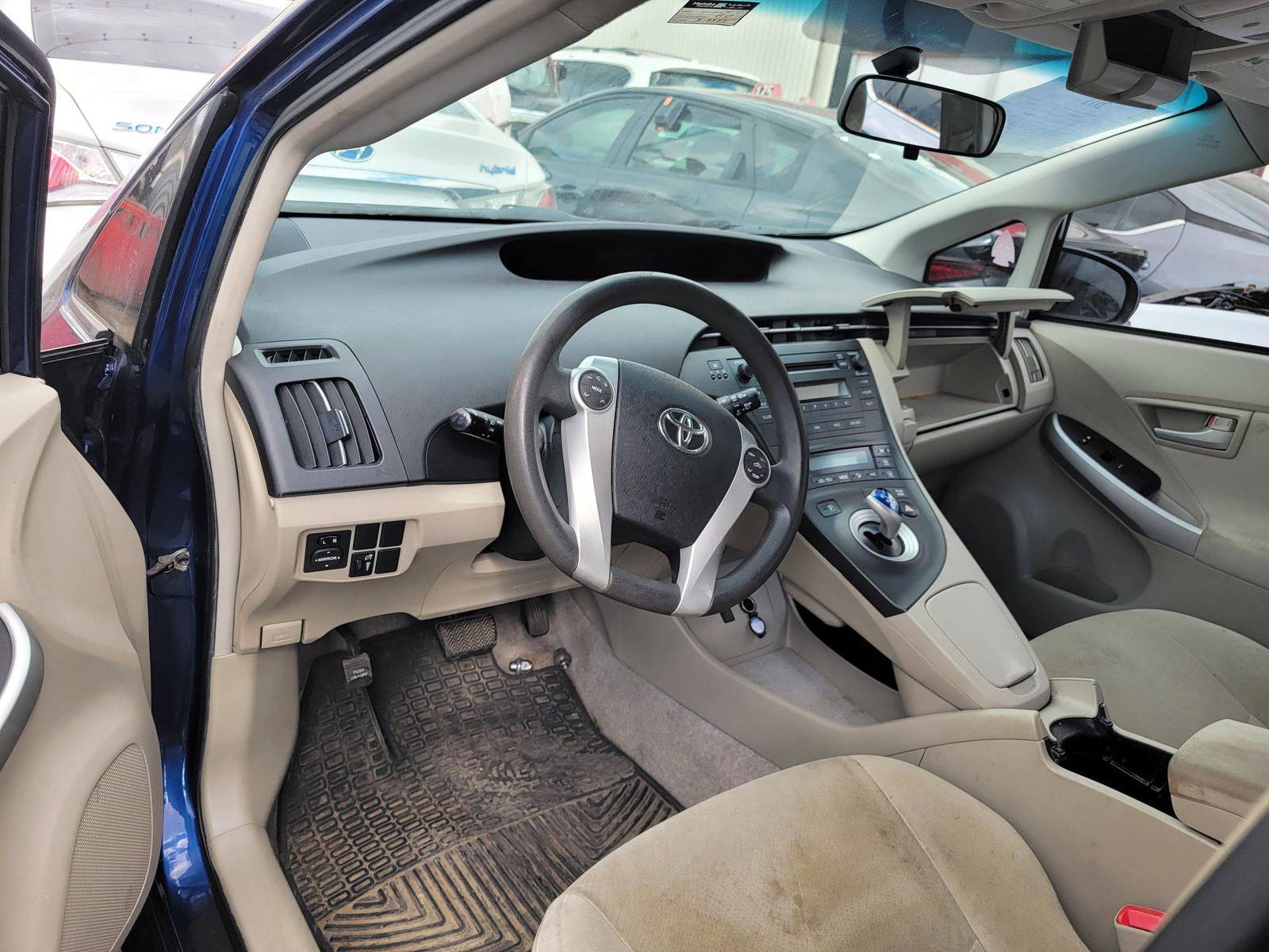 TOYOTA PRIUS 2011 - Marhaba Auction Used Cars - Image 8