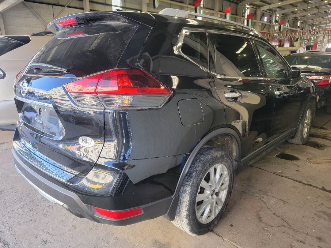 2018 NISSAN ROGUE — 131561 Miles — Lot C765053 — Main - Marhaba Auctions Used Cars - Image 3