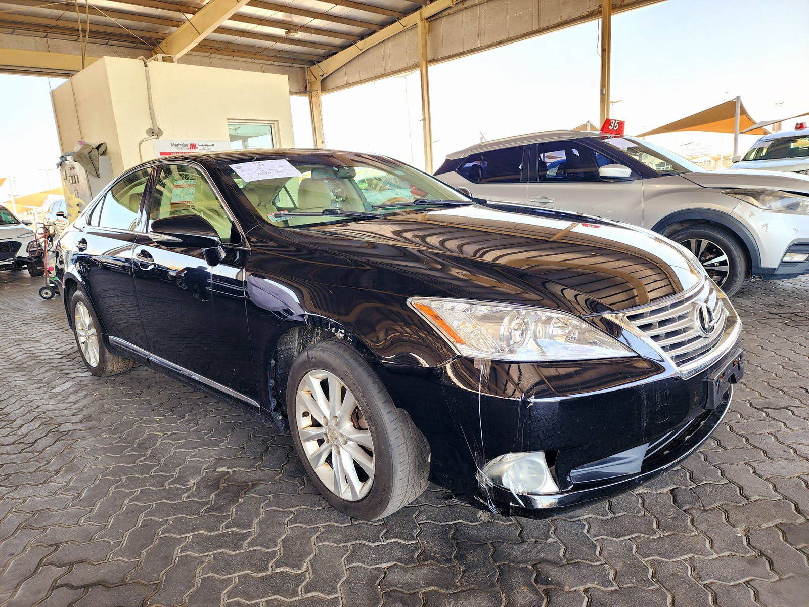 2011 LEXUS ES 350 — 193338 Miles — Lot 2471004 — Souq - Marhaba Auctions Used Cars - Image 4