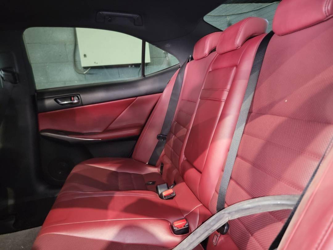 2014 LEXUS IS 250 — 104697 Miles — Lot 5033896 — Souq - Marhaba Auctions Used Cars - Image 6