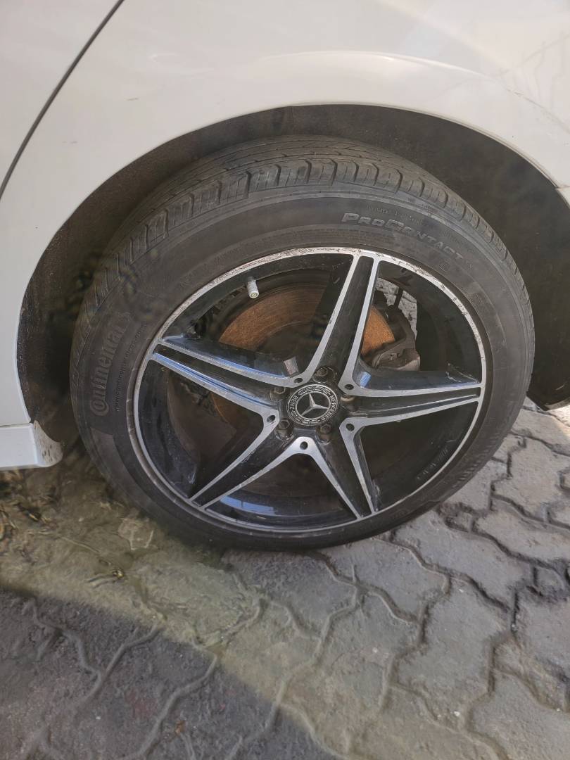 MERCEDES BENZ E-300 2018 - Marhaba Auction Used Cars - Image 7