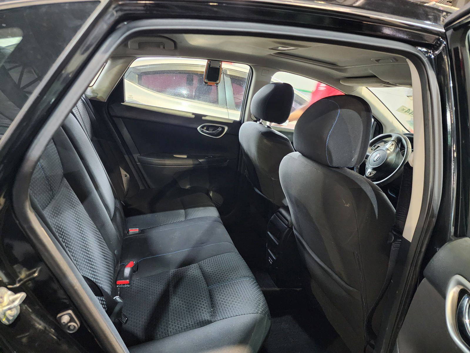 2017 NISSAN SENTRA — 131405 Miles — Lot 75817044 — Al Quoz - Marhaba Auctions Used Cars - Image 7