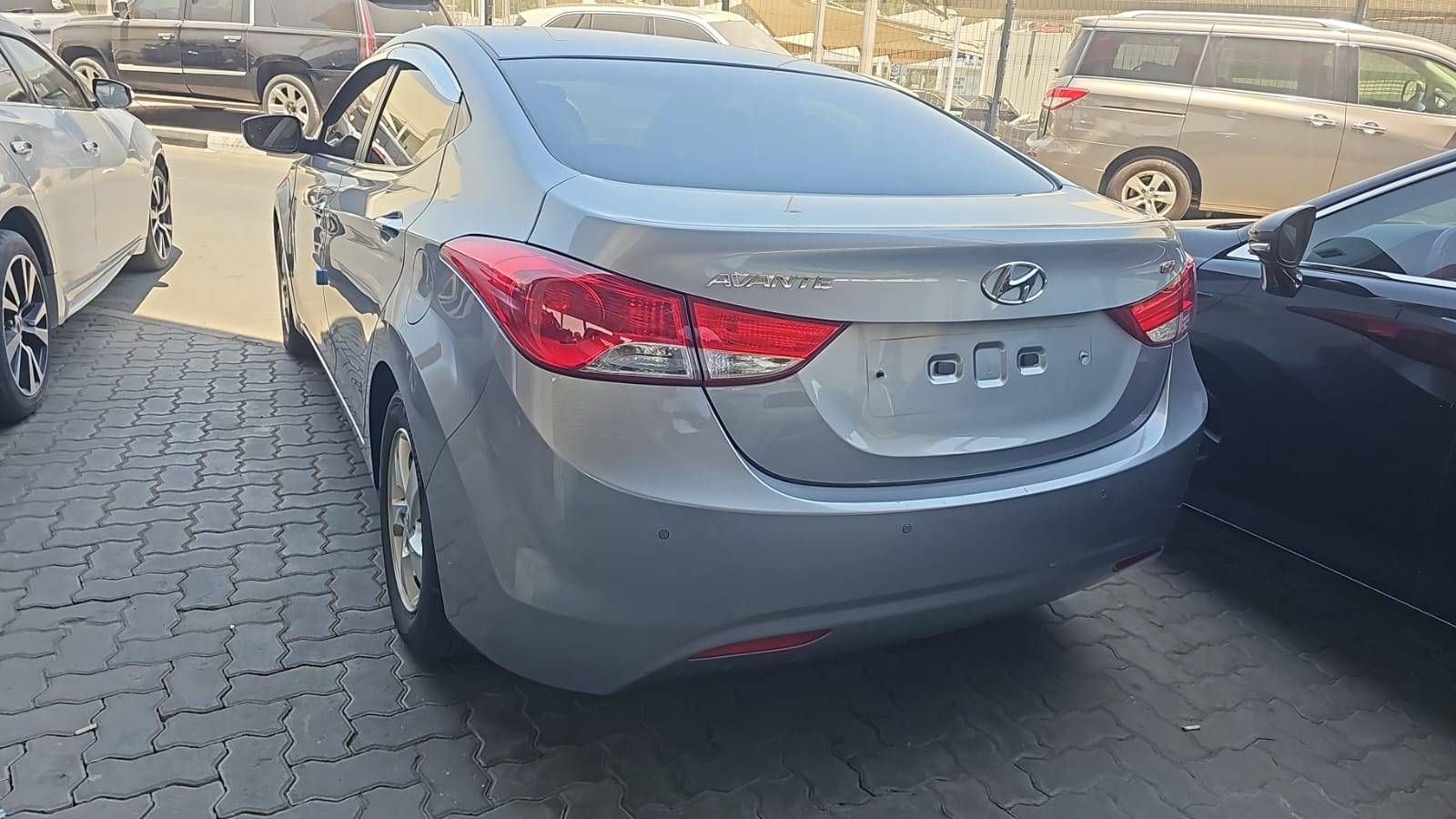 HYUNDAI AVANTE 2012 - Marhaba Auction Used Cars - Image 13