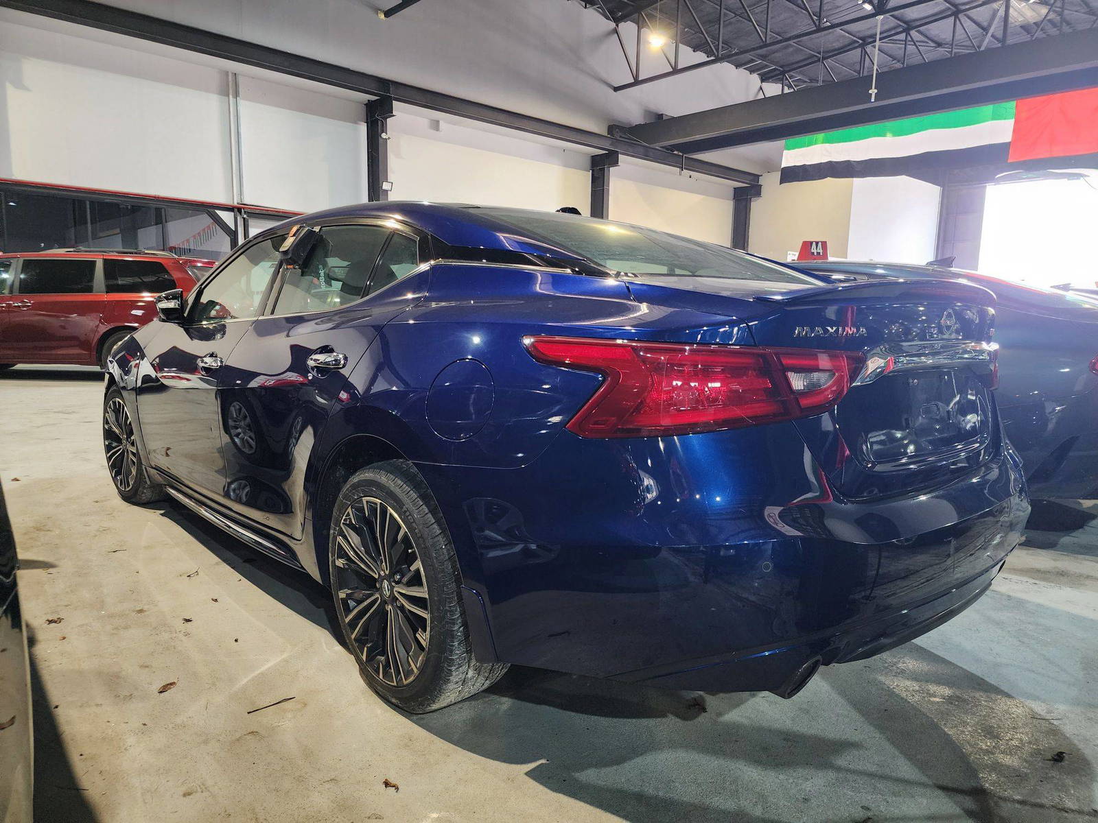 2016 NISSAN MAXIMA — 152719 Miles — Lot 447644 — Al Quoz - Marhaba Auctions Used Cars - Image 5