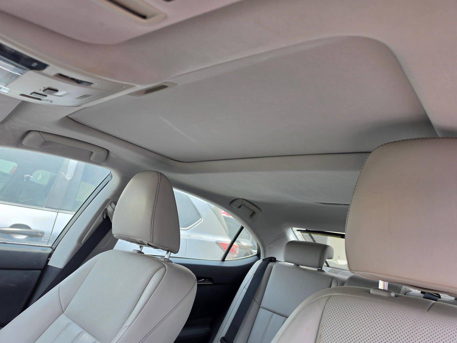 2017 LEXUS ES 350 — 104038 Miles — Lot 75677915 - Marhaba Auctions Used Cars - Image 11