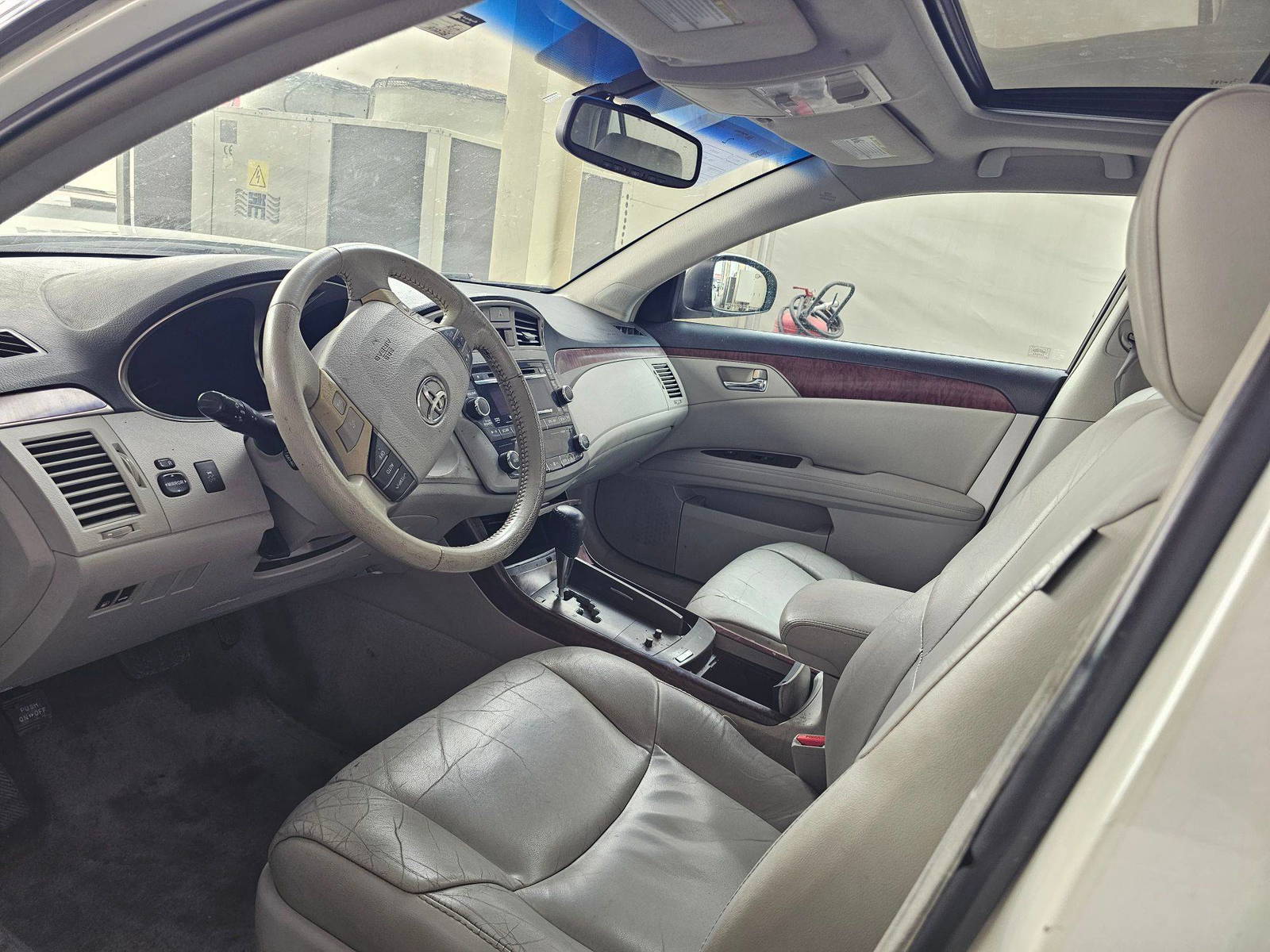 TOYOTA AVALON 2011 - Marhaba Auction Used Cars - Image 9