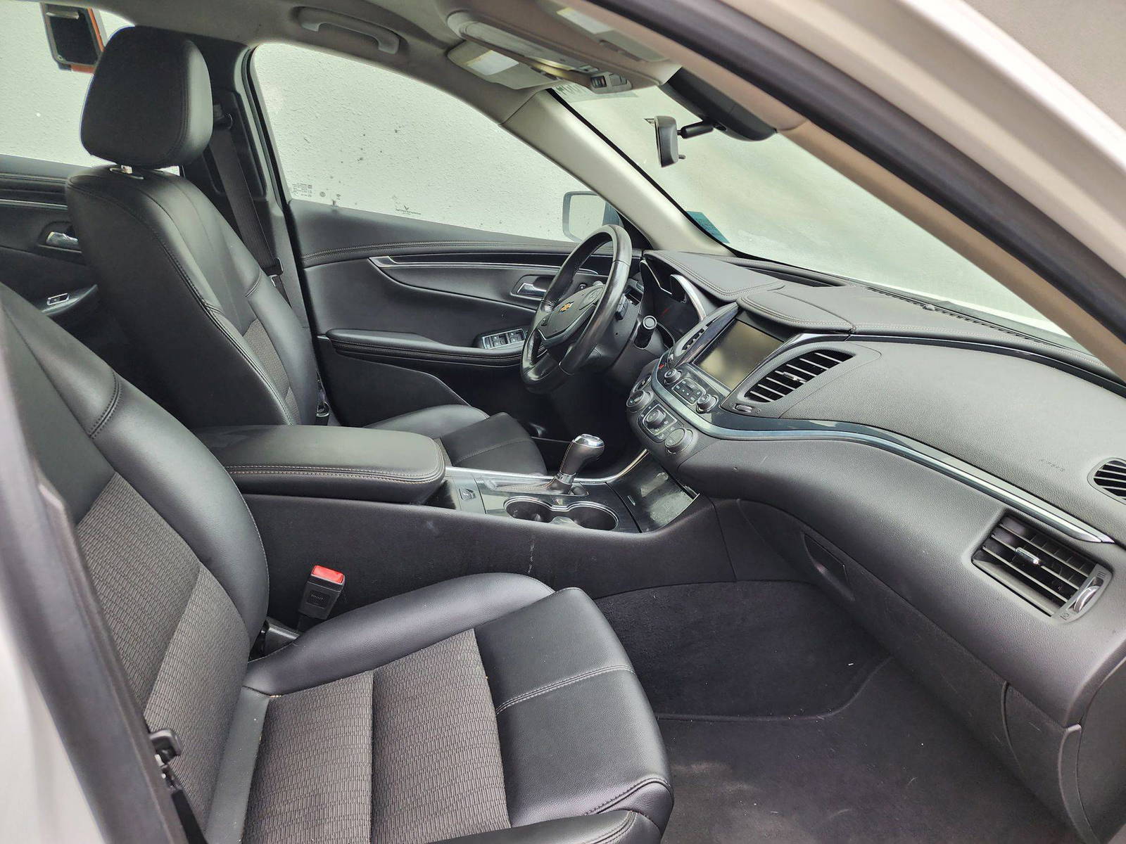 2019 CHEVROLET IMPALA — 114950 Miles — Lot 125478 — Al Quoz - Marhaba Auctions Used Cars - Image 9