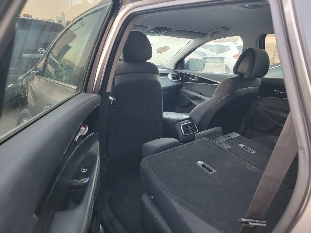 KIA SORENTO 2017 - Marhaba Auction Used Cars - Image 8