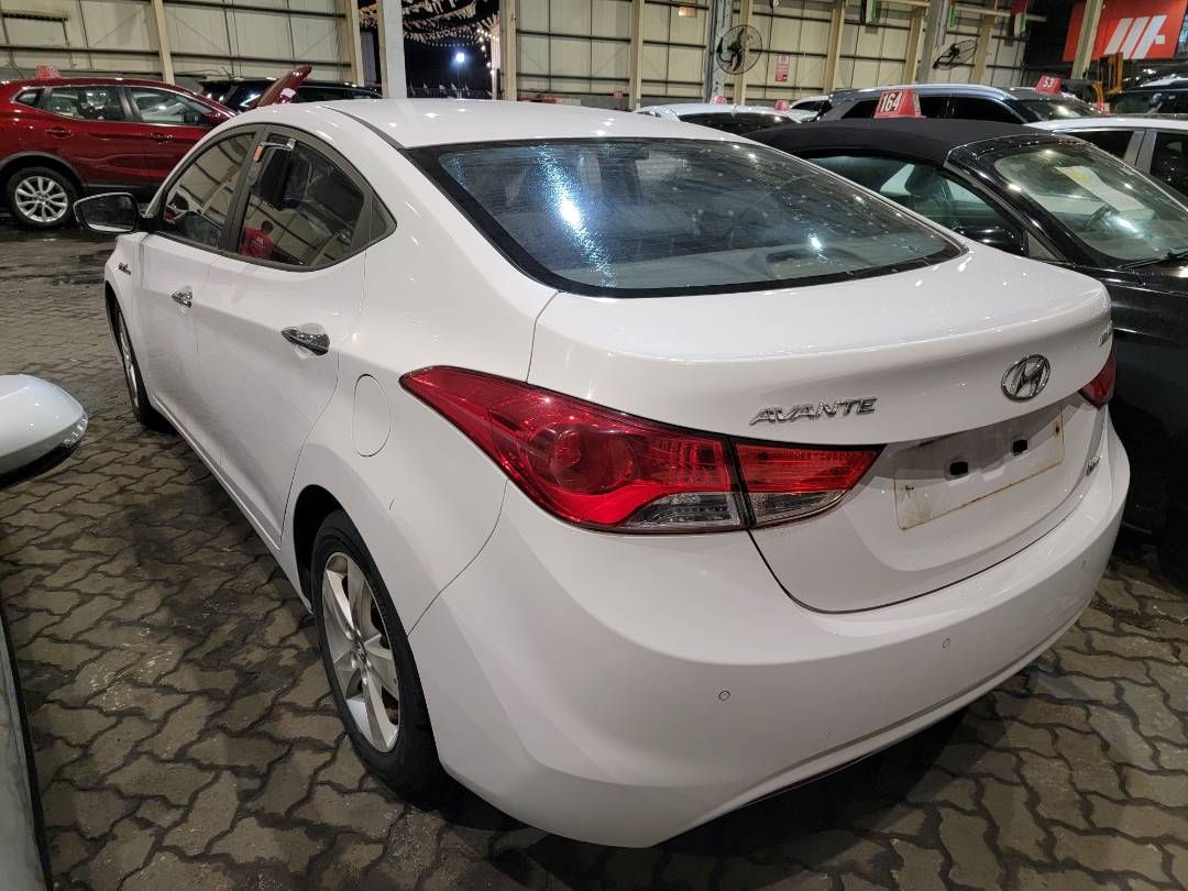 2012 HYUNDAI AVANTE — 183430 KM — Lot 501619 — Main - Marhaba Auctions Used Cars - Image 7