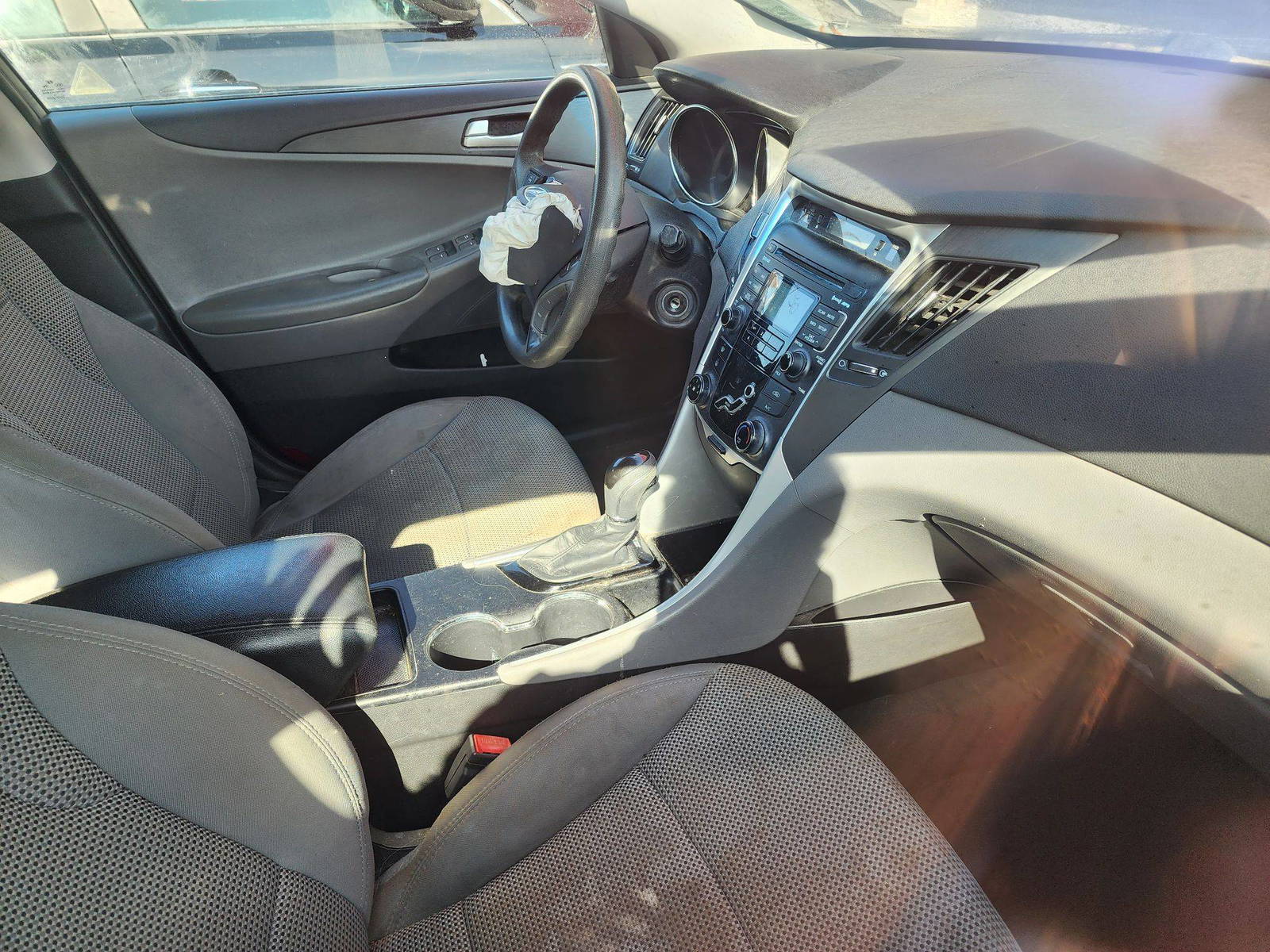 2011 HYUNDAI SONATA — 198930 Miles — Lot 73010563 - Marhaba Auctions Used Cars - Image 4