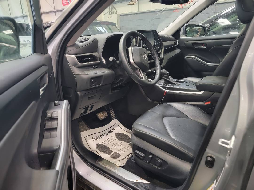 2022 TOYOTA HIGHLANDER — 46230 Miles — Lot 38504909 — Main - Marhaba Auctions Used Cars - Image 11