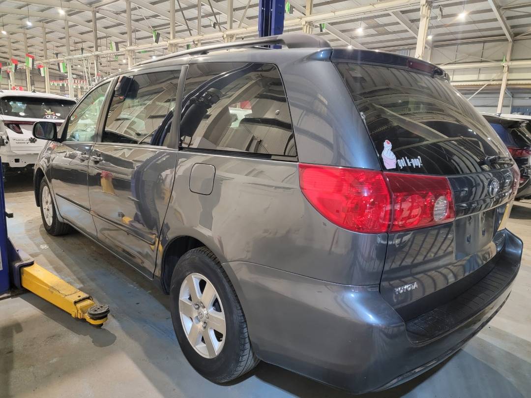 2009 TOYOTA SIENNA — 190189 Miles — Lot 230065 — Main - Marhaba Auctions Used Cars - Image 5