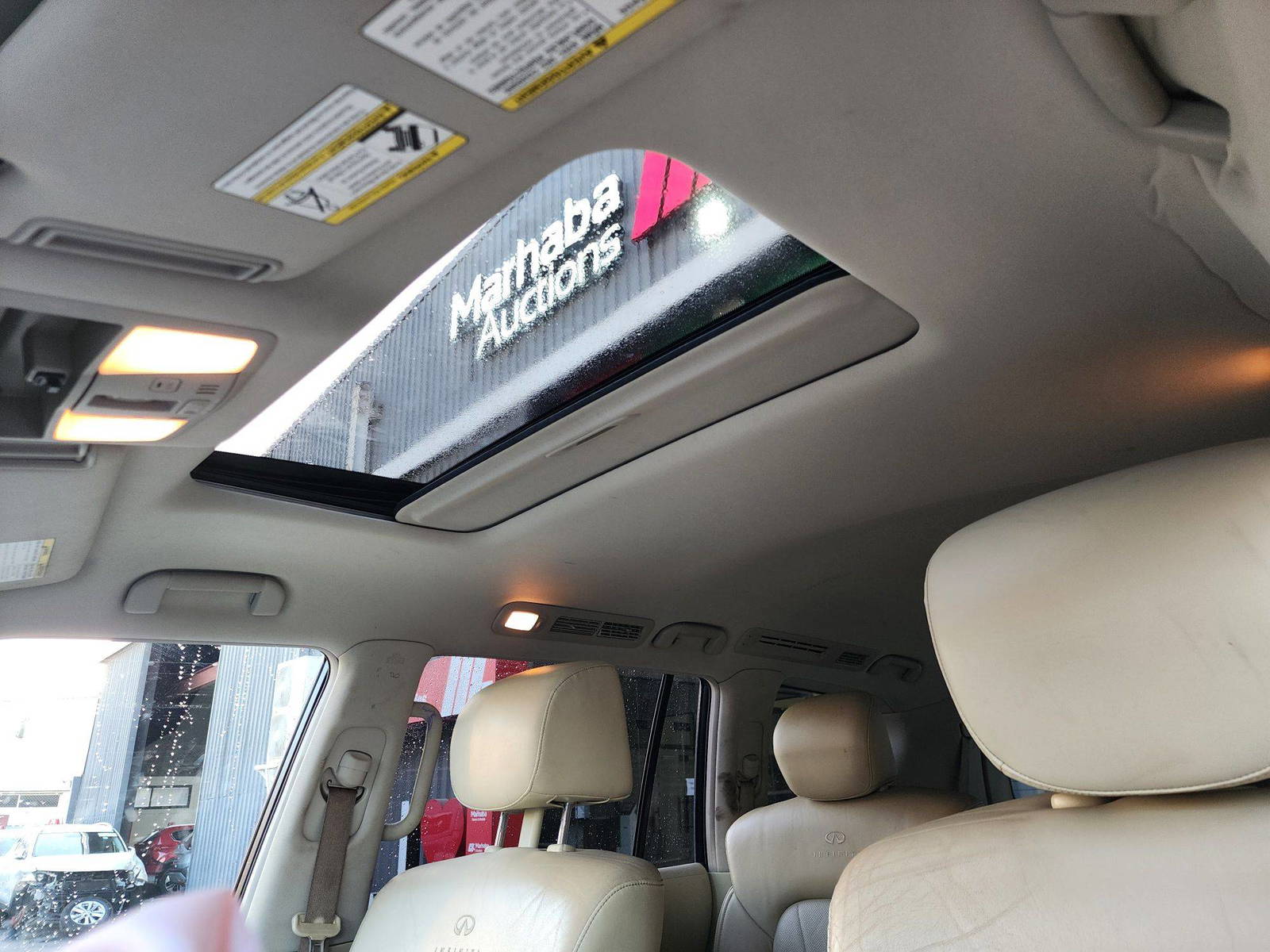 2014 INFINITI QX80 — 203264 Miles — Lot 87436484 — Main - Marhaba Auctions Used Cars - Image 11