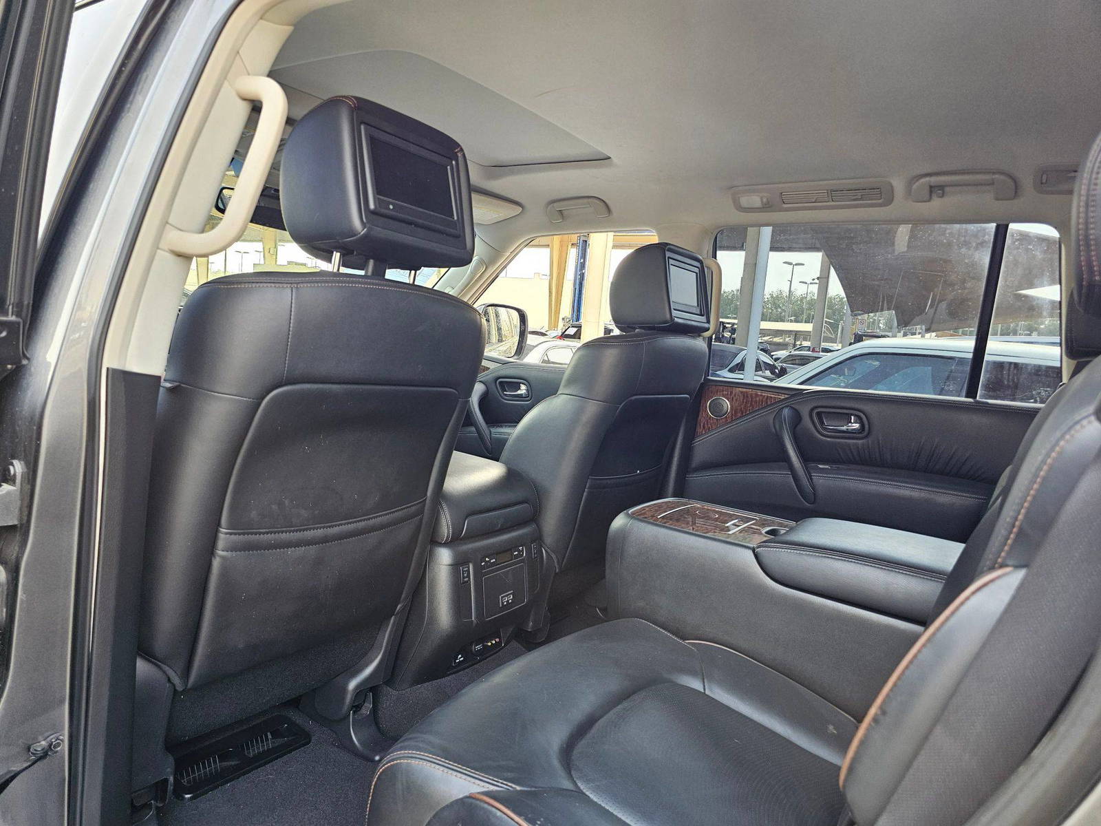 2017 NISSAN ARMADA — 86573 Miles — Lot F7H9303410 — Souq - Marhaba Auctions Used Cars - Image 6
