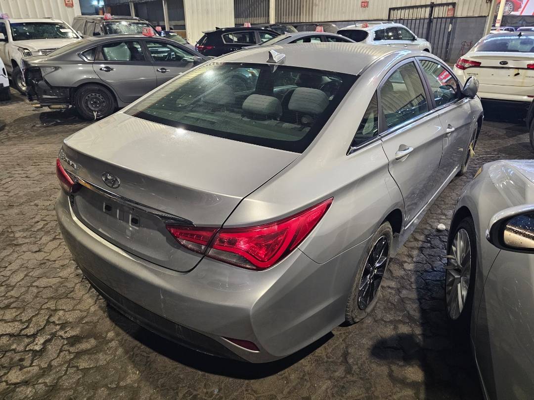 HYUNDAI SONATA 2014 - Marhaba Auction Used Cars - Image 4