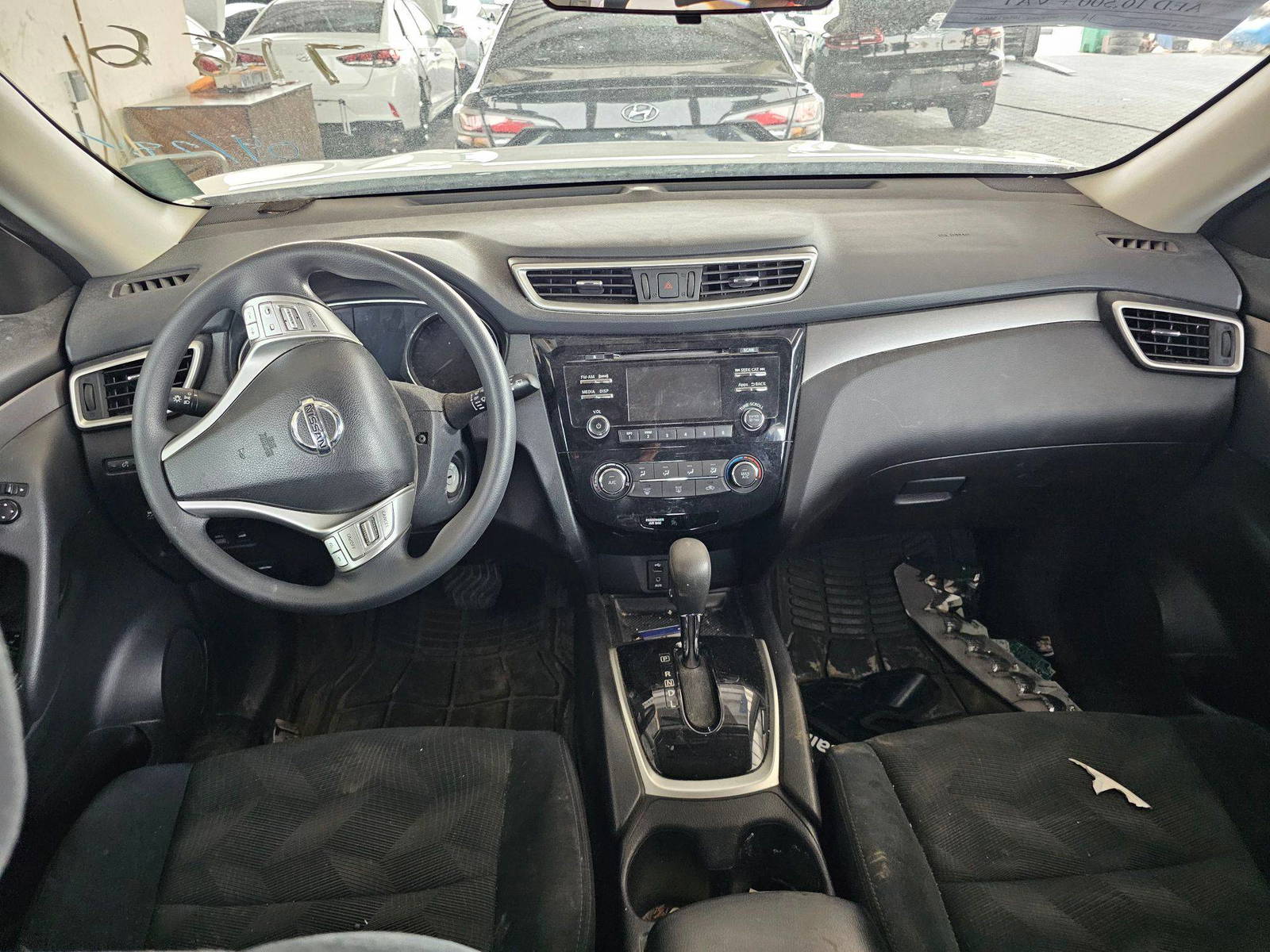 2016 NISSAN ROGUE — 107427 KM — Lot 12267166 — Souq - Marhaba Auctions Used Cars - Image 6