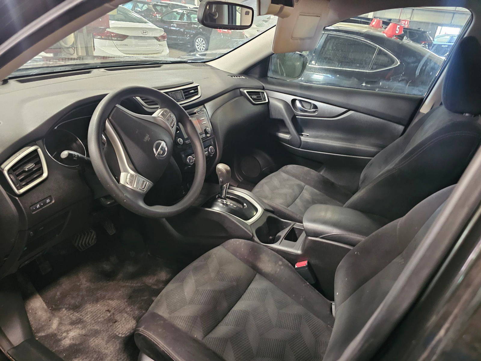 NISSAN ROGUE 2015 - Marhaba Auction Used Cars - Image 8
