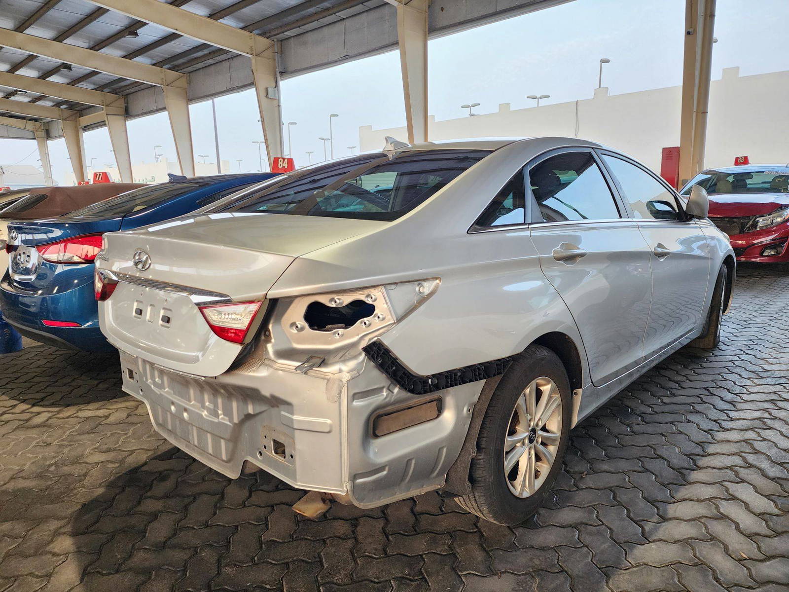 2013 HYUNDAI SONATA — 96329 Miles — Lot 47108044 — Souq - Marhaba Auctions Used Cars - Image 4