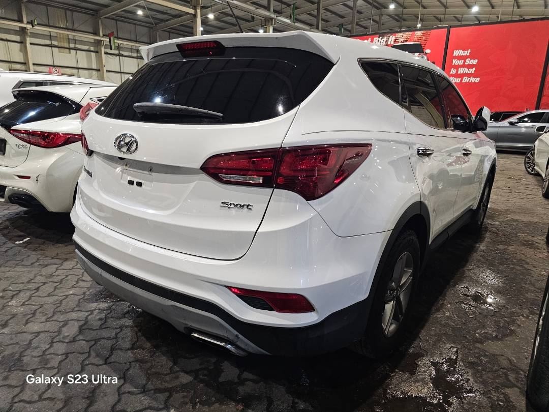 2018 HYUNDAI SANTA FE SPORT — 100576 Miles — Lot 100 576 — Main - Marhaba Auctions Used Cars - Image 4