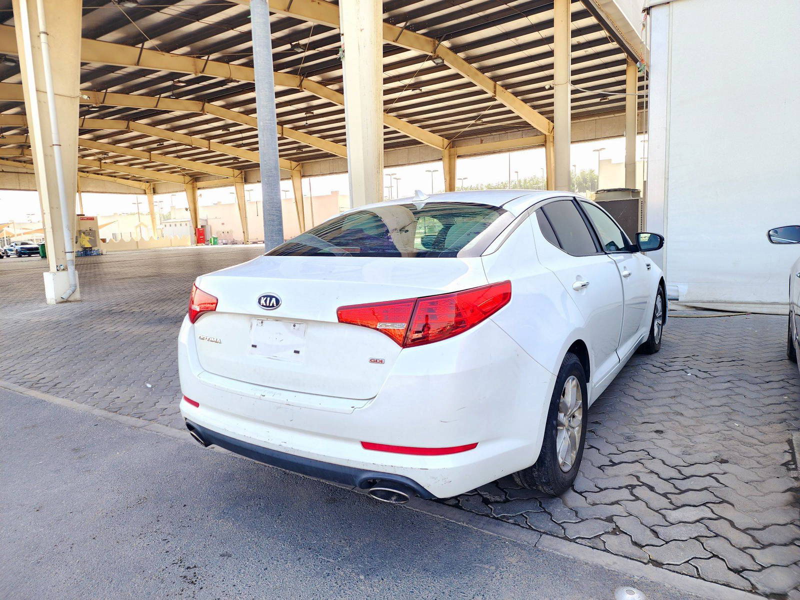 2012 KIA OPTIMA — 111422 Miles — Lot 86916384 — Souq - Marhaba Auctions Used Cars - Image 3