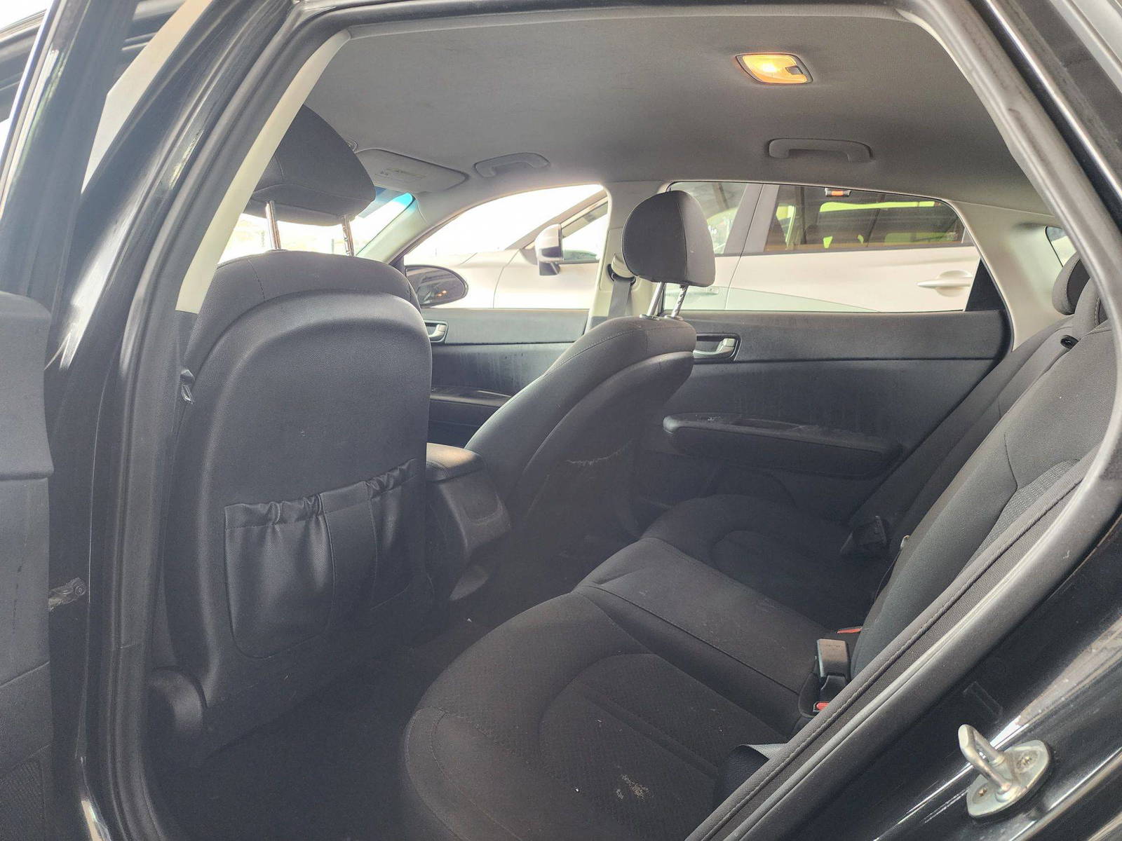 2018 KIA OPTIMA — 145797 Miles — Lot 73000264 — Souq - Marhaba Auctions Used Cars - Image 6