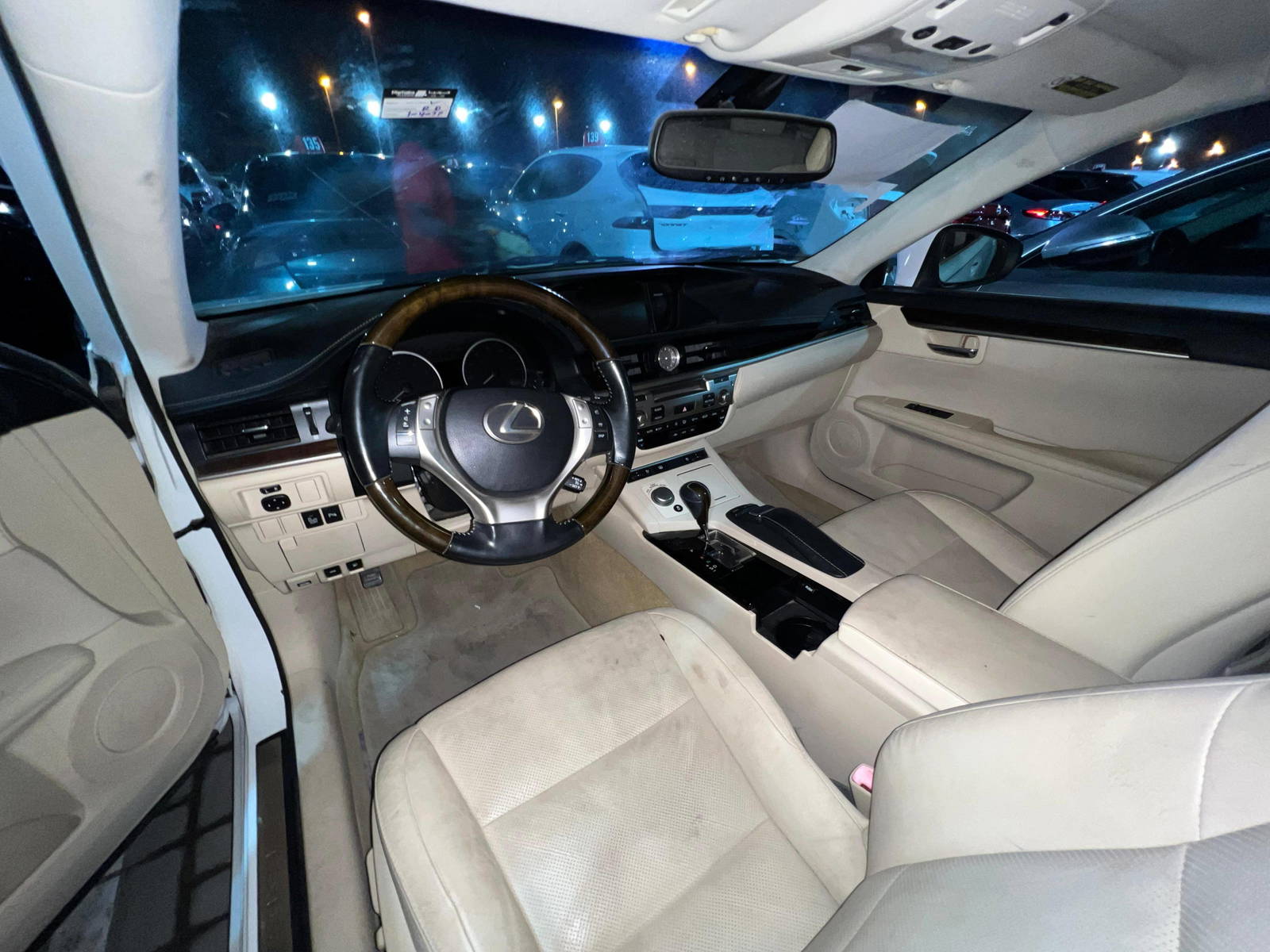 2013 LEXUS ES 350 — 104 030 Miles — Lot XD2071811 - Marhaba Auctions Used Cars - Image 5