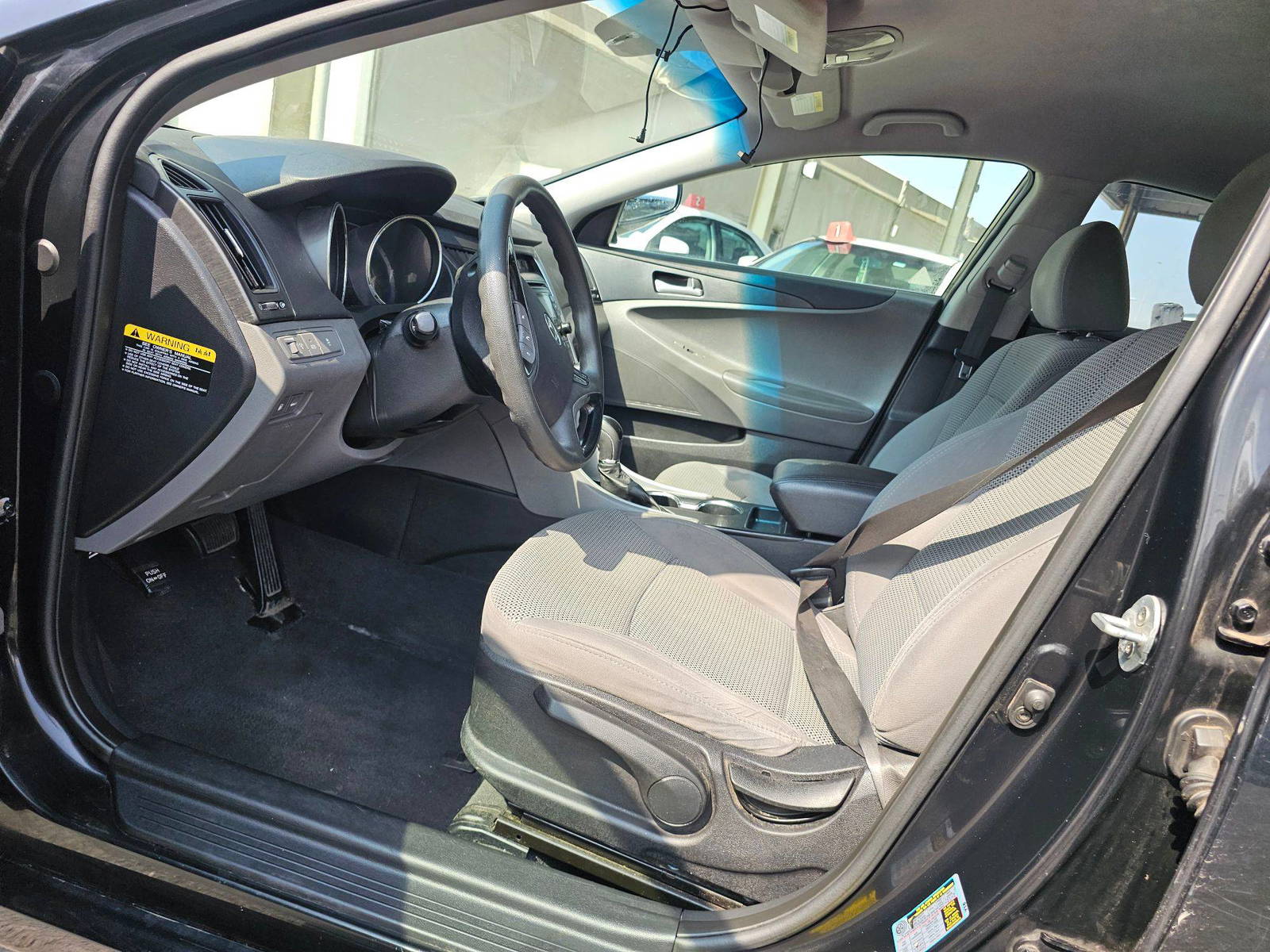 HYUNDAI SONATA 2012 - Marhaba Auction Used Cars - Image 8