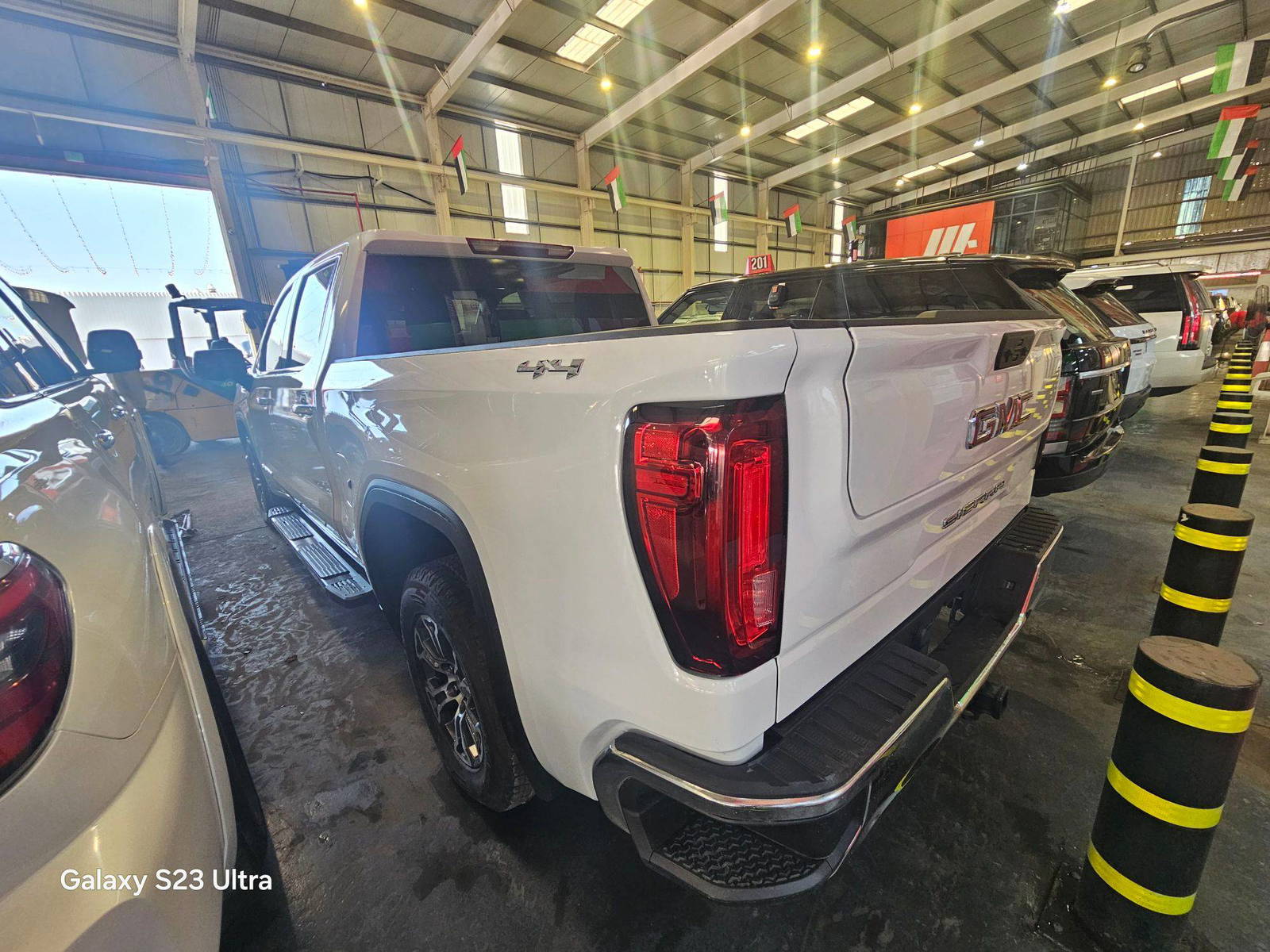 GMC SIERRA 2025 - Marhaba Auction Used Cars - Image 5
