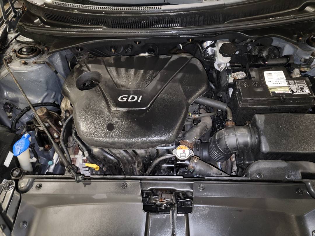 2012 HYUNDAI VELOSTER — 161827 Miles — Lot 37552193 - Marhaba Auctions Used Cars - Image 8
