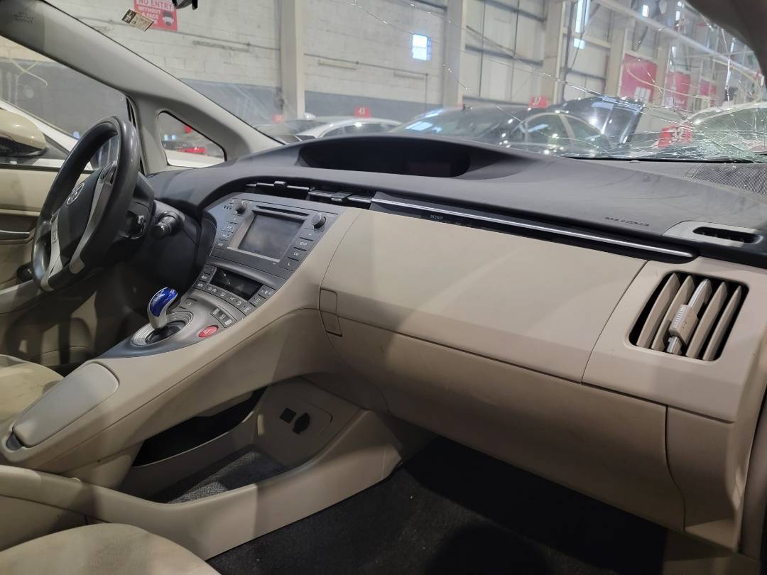 2013 TOYOTA PRIUS — 292391 Miles — Lot 1622403 - Marhaba Auctions Used Cars - Image 6