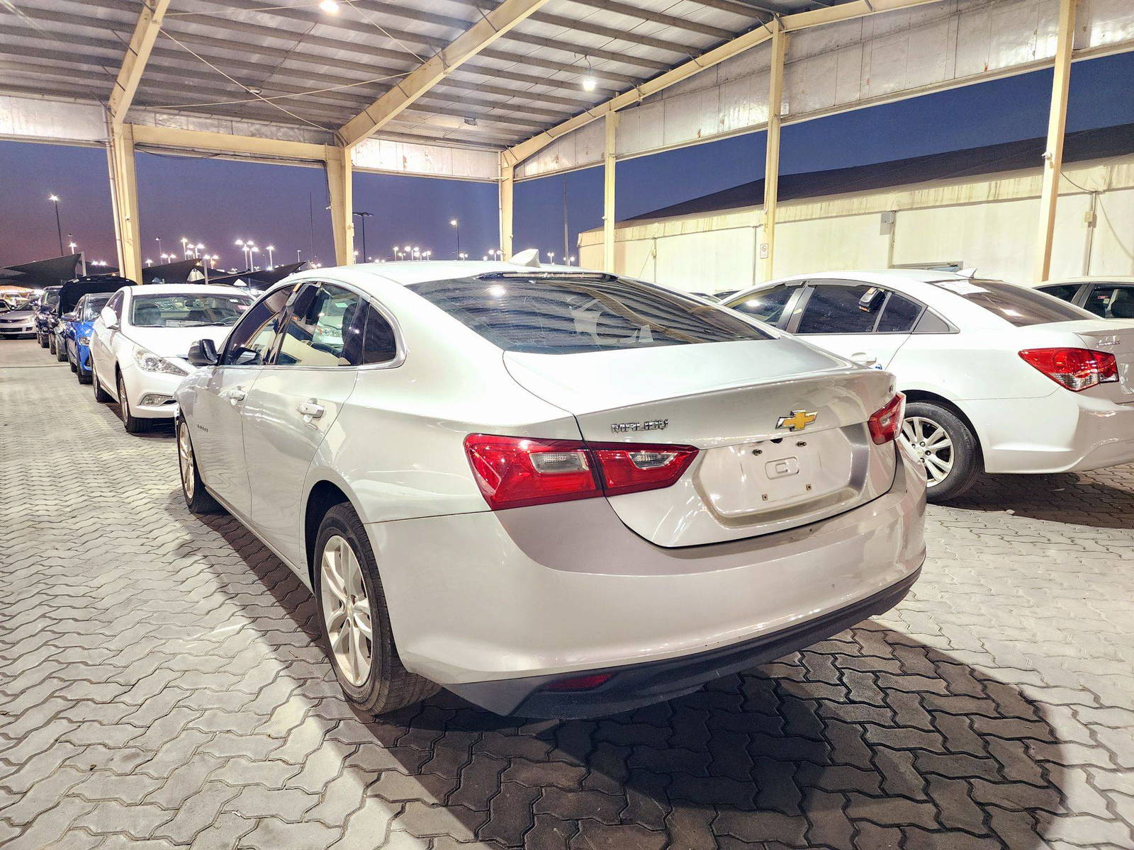 2018 CHEVROLET MALIBU — 178625 Miles — Lot 1122068 — Souq - Marhaba Auctions Used Cars - Image 5