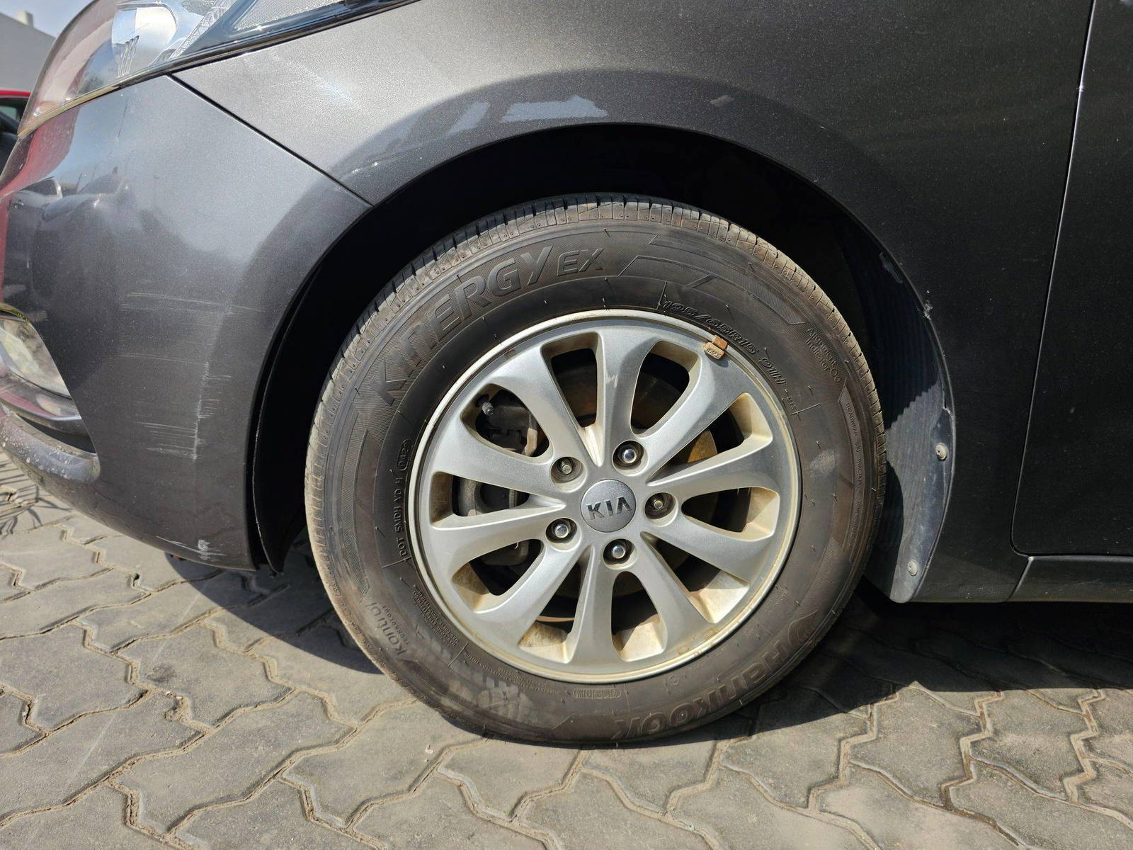 2013 KIA K3 — 170642 KM — Lot 31393 — Souq - Marhaba Auctions Used Cars - Image 10