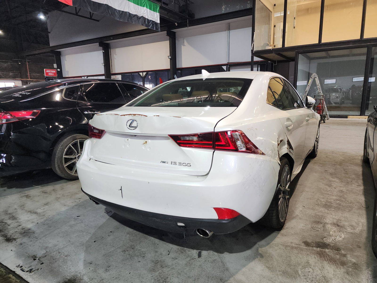 2016 LEXUS IS 300 — 176594 KM — Lot 44023975 — Main - Marhaba Auctions Used Cars - Image 7