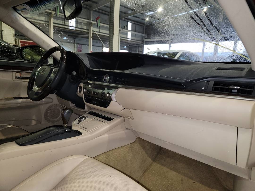 2013 LEXUS ES 350 — 106141 Miles — Lot 2065796 - Marhaba Auctions Used Cars - Image 6
