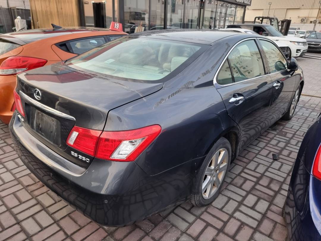 2007 LEXUS ES 350 — 174491 Miles — Lot 18004 — Main - Marhaba Auctions Used Cars - Image 4