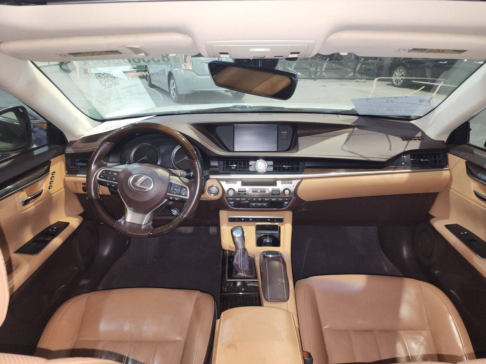 2016 LEXUS ES 350 — 104488 Miles — Lot 85500684 — Al Quoz - Marhaba Auctions Used Cars - Image 8