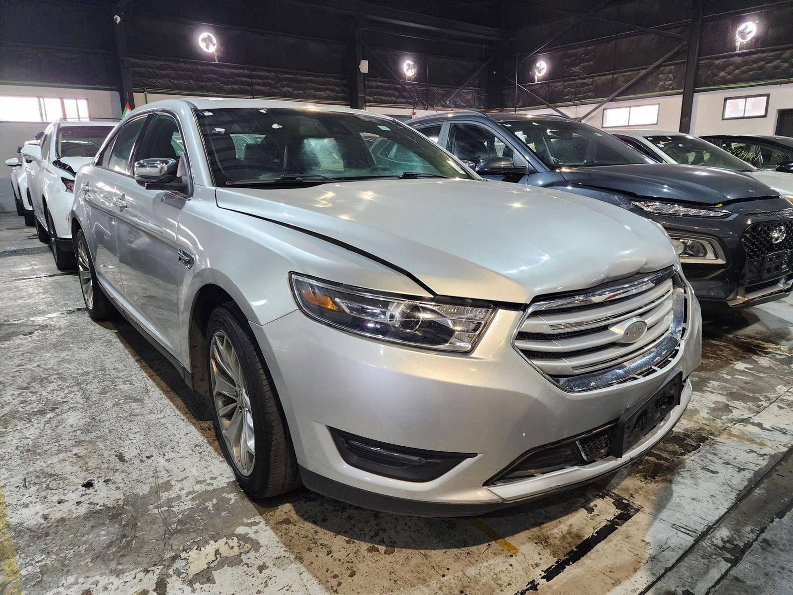 2019 FORD TAURUS — 155091 Miles — Lot 215487 — Al Quoz - Marhaba Auctions Used Cars - Image 6