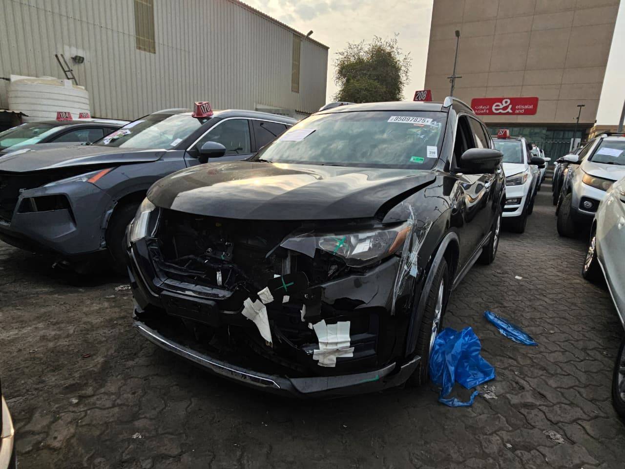 2017 NISSAN ROGUE — 179868 Miles — Lot T8HP592164 — Main - Marhaba Auctions Used Cars - Image 3
