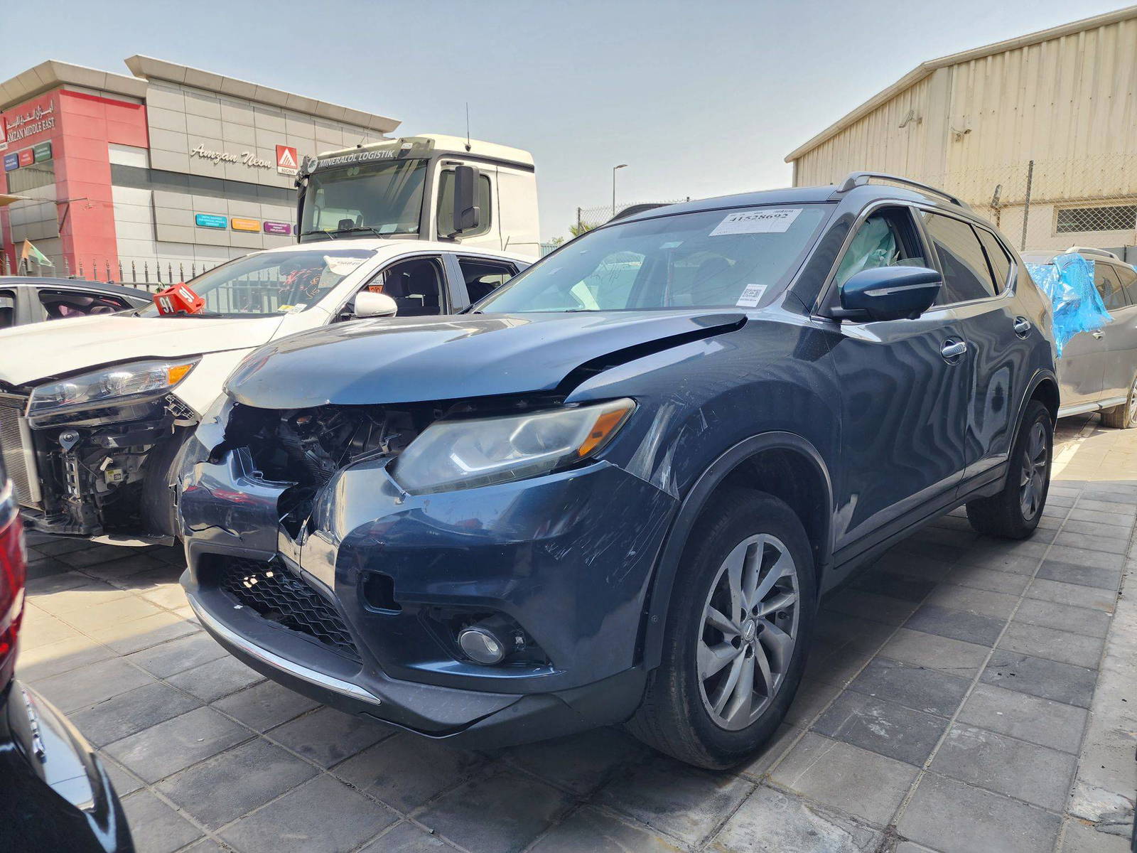 2014 NISSAN ROGUE — 154455 Miles — Lot XEC827535 — Al Quoz - Marhaba Auctions Used Cars - Image 4