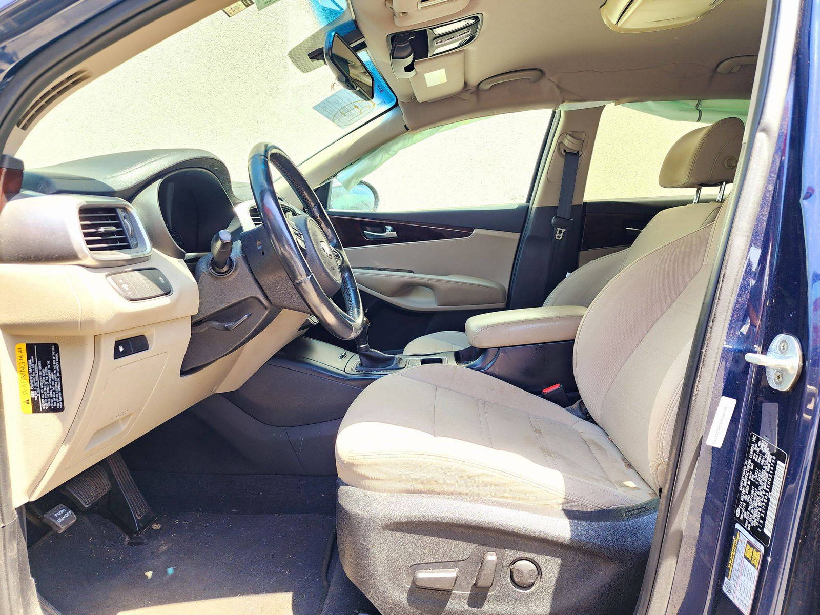 2017 KIA SORENTO — 118172 Miles — Lot XHG214798 — Main - Marhaba Auctions Used Cars - Image 8