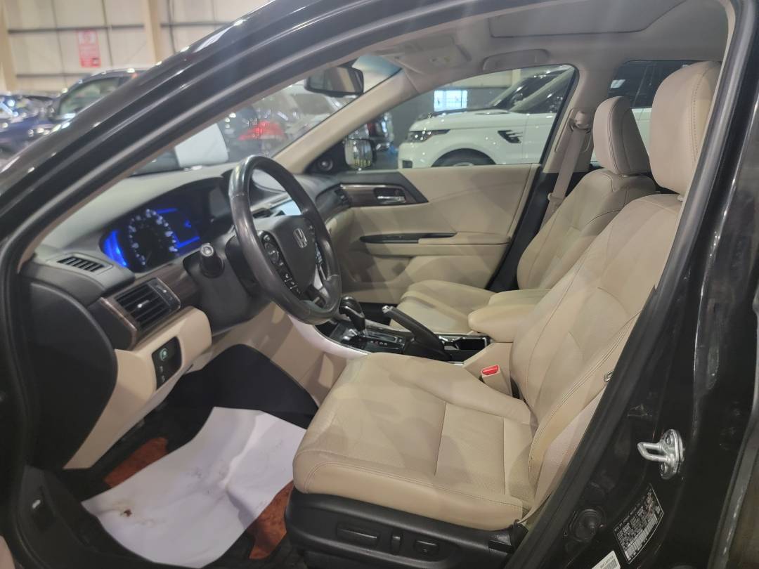 2017 HONDA ACCORD — 212972 Miles — Lot C019180 — Main - Marhaba Auctions Used Cars - Image 8