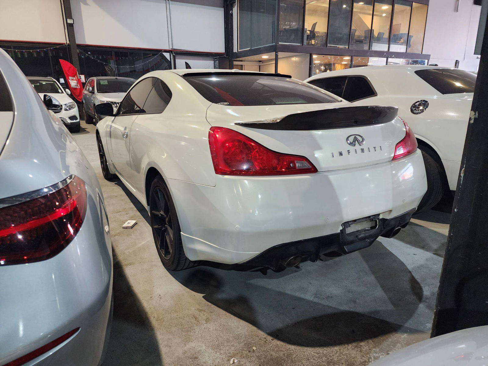 2010 INFINITI G37 — 195083 KM — Lot 153337 — Al Quoz - Marhaba Auctions Used Cars - Image 6