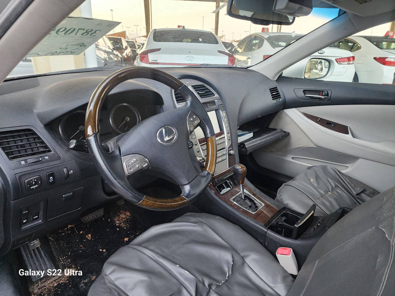 2010 LEXUS ES 350 — 197363 Miles — Lot 38709550 - Marhaba Auctions Used Cars - Image 6