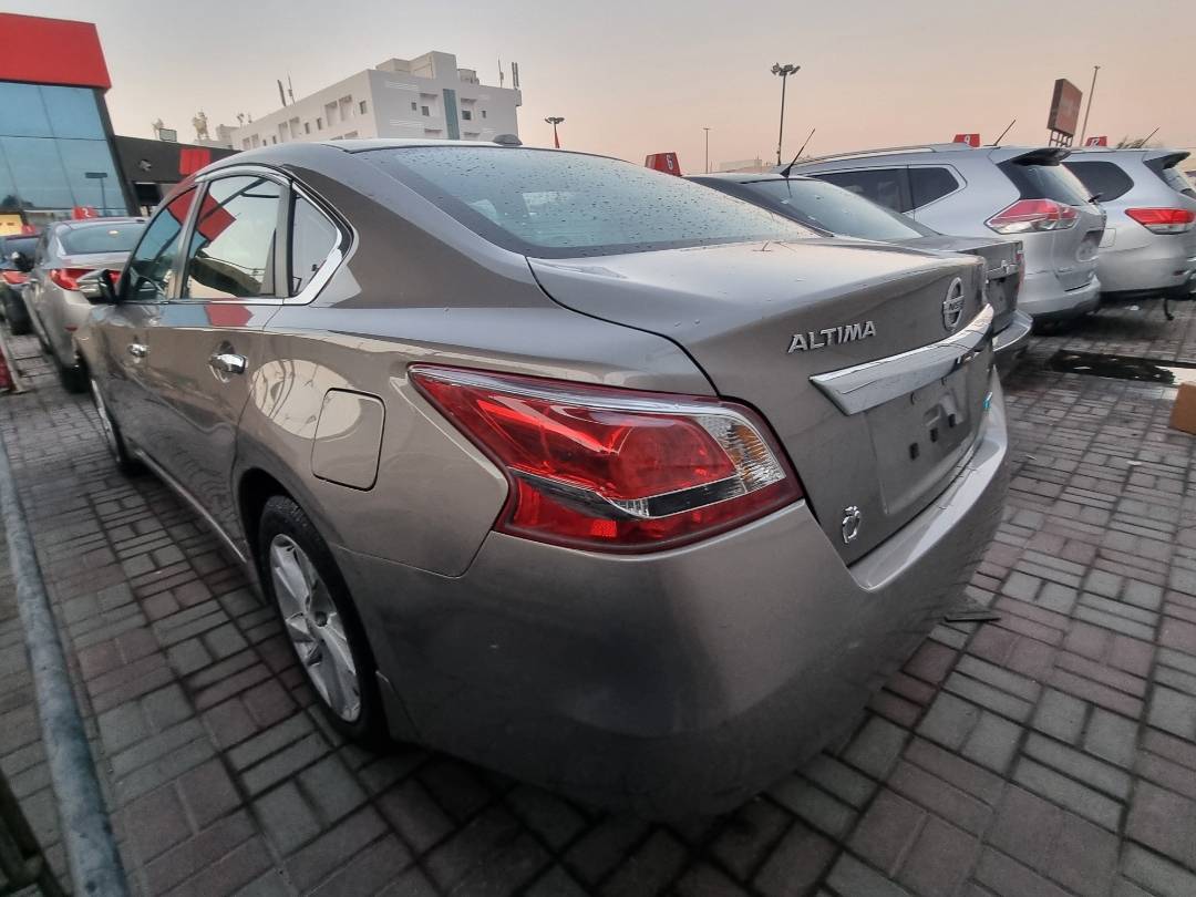 2013 NISSAN ALTIMA — 101724 Miles — Lot 215487 — Ind. 12 - Marhaba Auctions Used Cars - Image 5