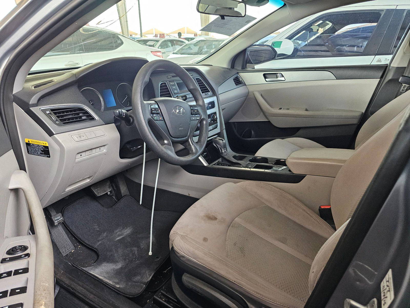 2015 HYUNDAI SONATA — 126437 Miles — Lot 59700385 — Souq - Marhaba Auctions Used Cars - Image 8