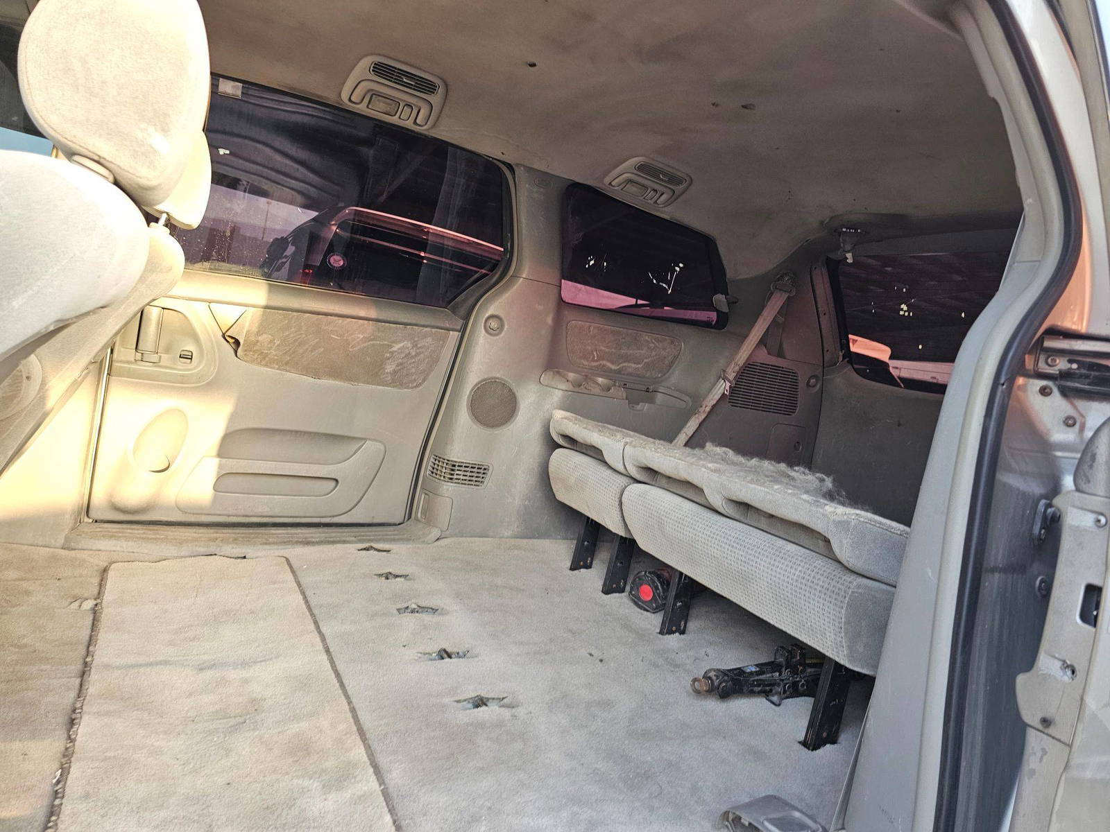 TOYOTA SIENNA 2006 - Marhaba Auction Used Cars - Image 6