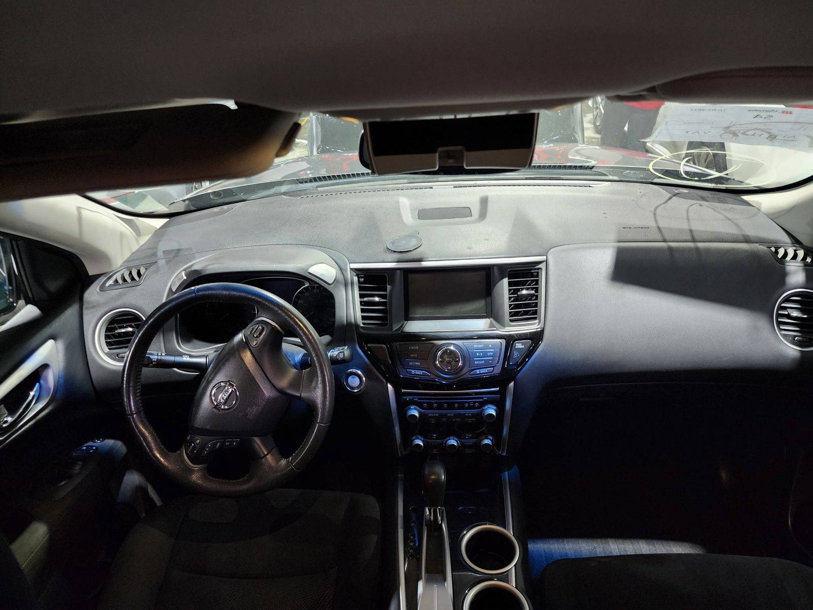2015 NISSAN PATHFINDER — 160509 Miles — Lot 90054 — Al Quoz - Marhaba Auctions Used Cars - Image 8