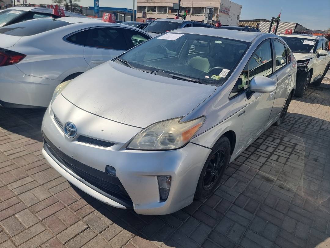 2014 TOYOTA PRIUS — 198613 Miles — Lot 65541085 — Ind. 12 - Marhaba Auctions Used Cars - Image 3