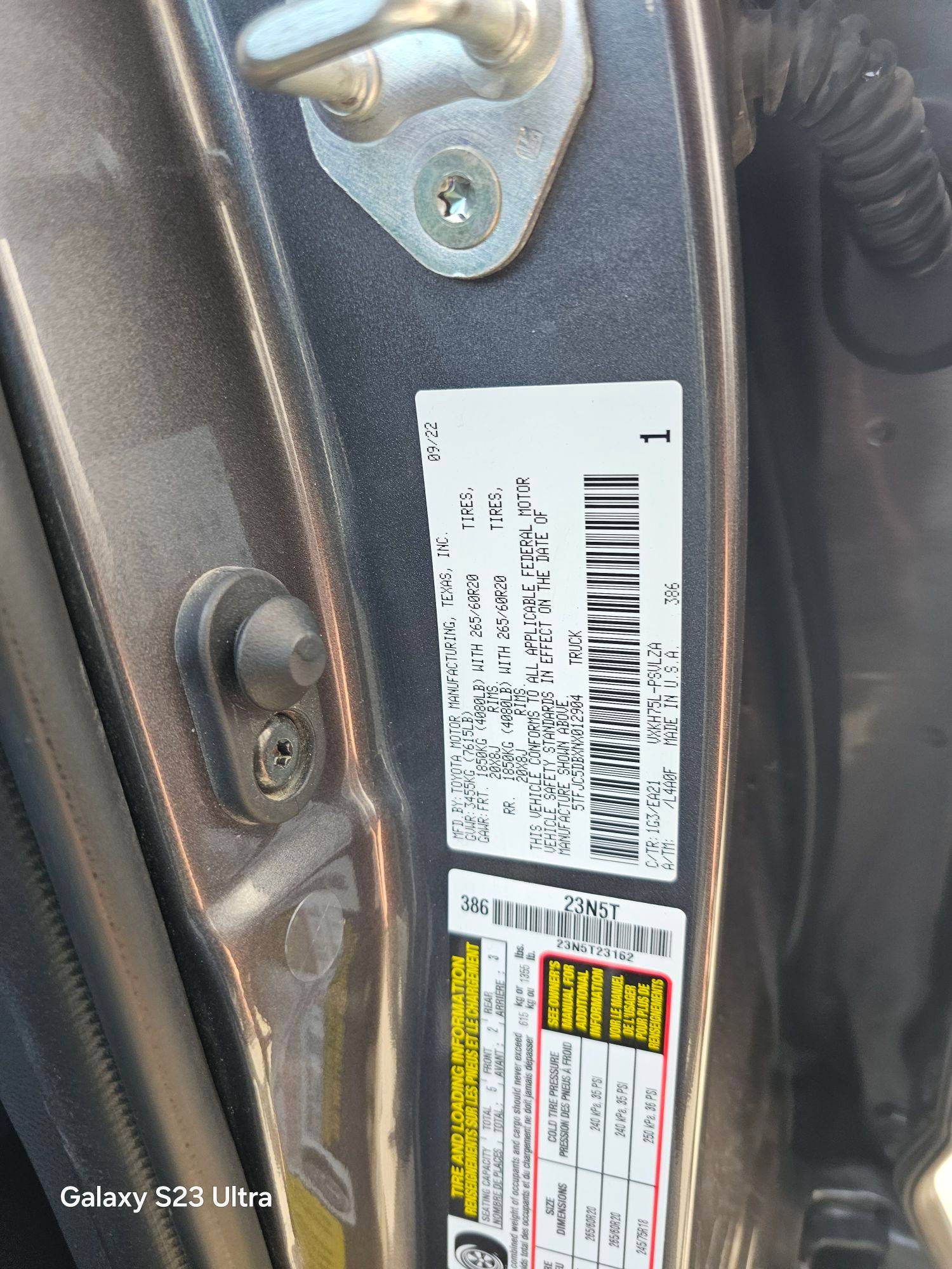 2022 TOYOTA TUNDRA — 112002 Miles — Lot X012904 — Main - Marhaba Auctions Used Cars - Image 11